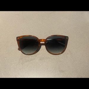 Light Tortoise Shell Alexander McQueen Sunglasses